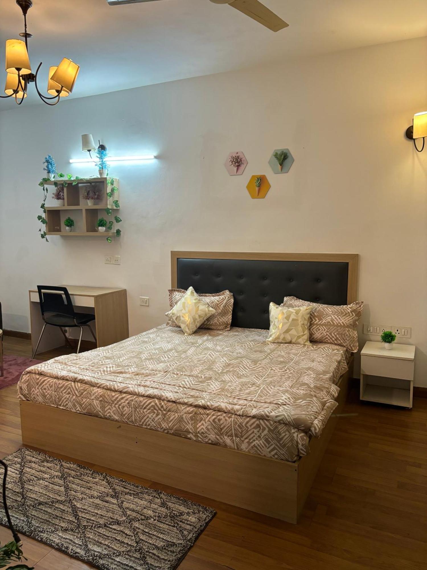 Guti Buti Homes Ноида Екстериор снимка
