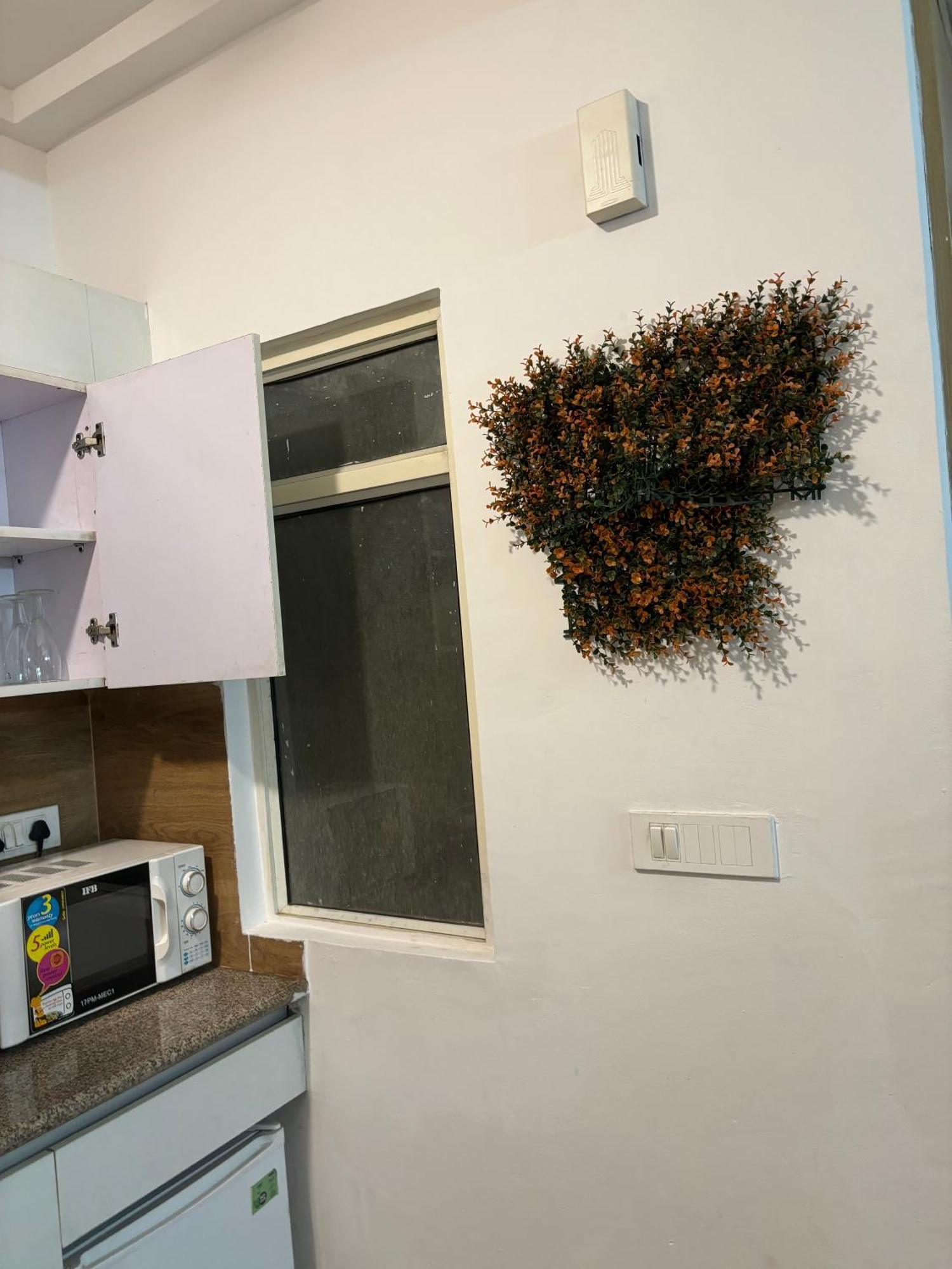Guti Buti Homes Ноида Екстериор снимка