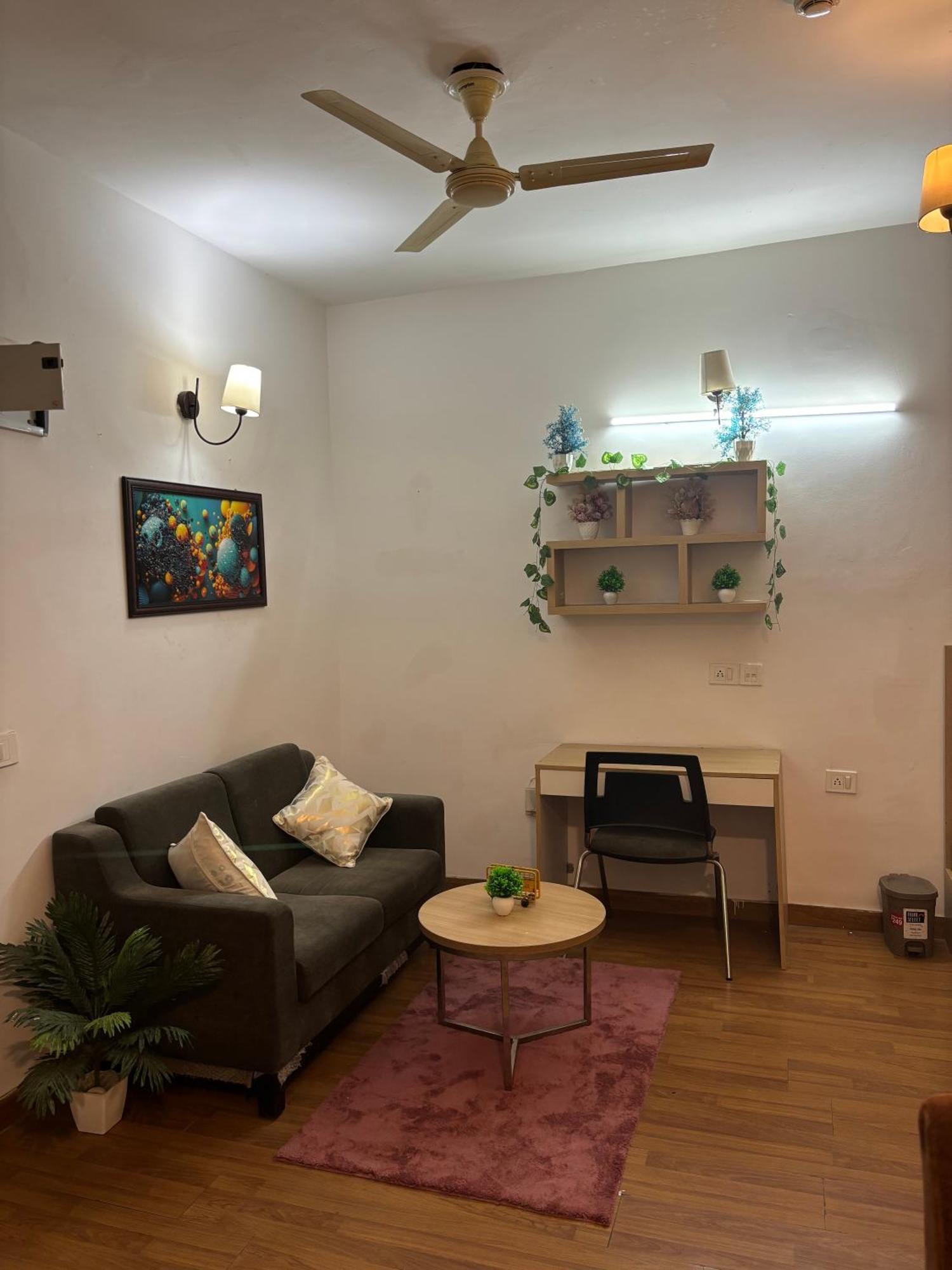 Guti Buti Homes Ноида Екстериор снимка